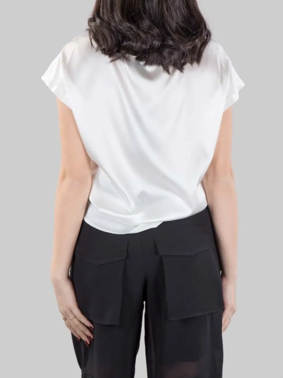 TOP FARIDA IN SETA BIANCA ELASTICIZZATA